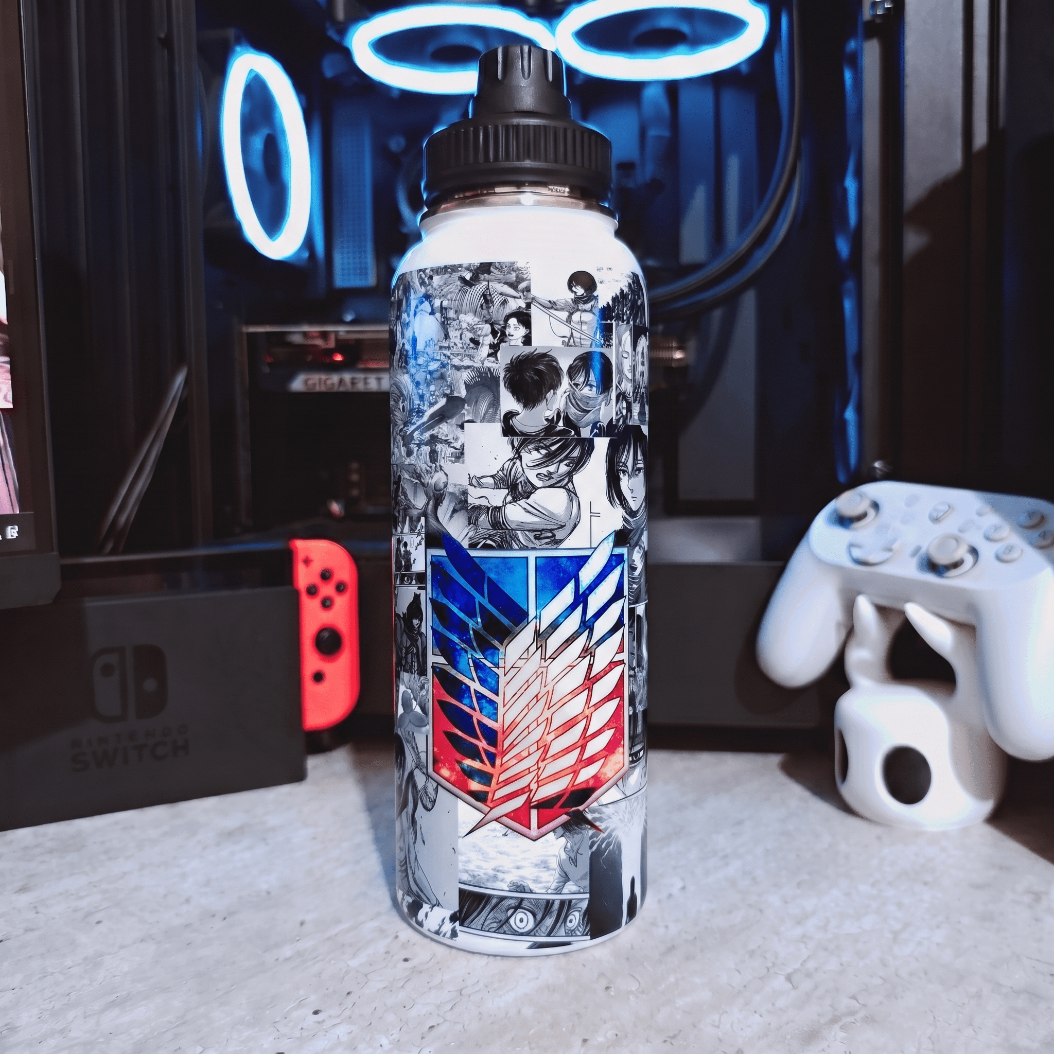 Botella De Agua Shingeki no Kyojin - 1.2 L - Kiracases by Pulso creativo